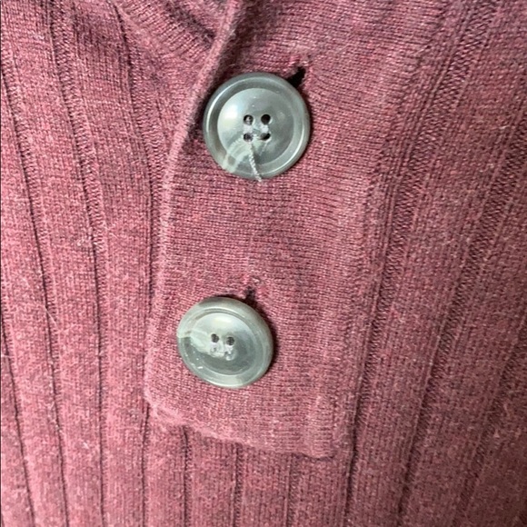 Burgundy Sweater with button closure - Picture 3 of 4